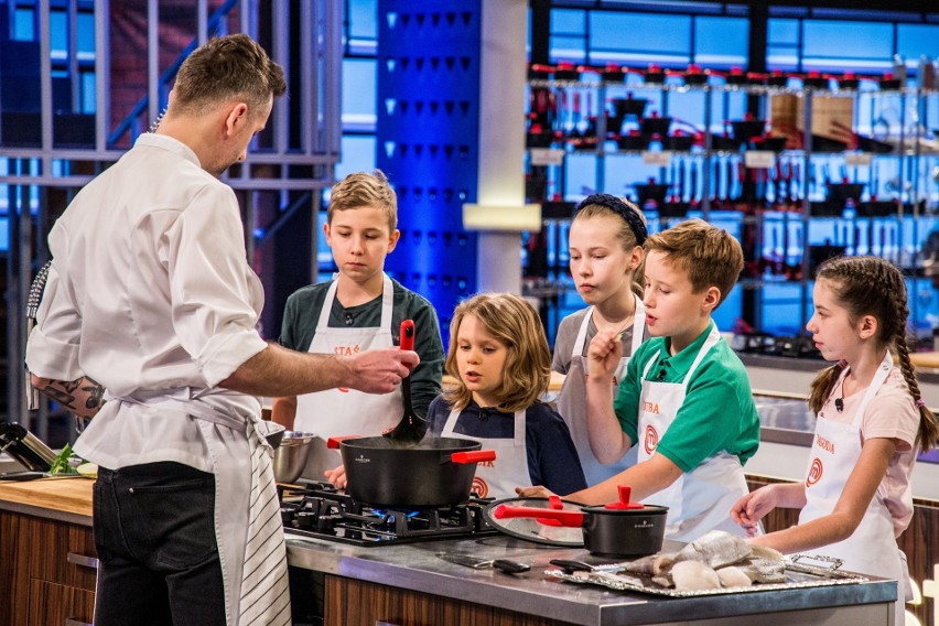 "MasterChef Junior 6" PÓŁFINAŁ. Staś nie miał sobie równych! Finałowa trójka wybrana. Kto odpadł?