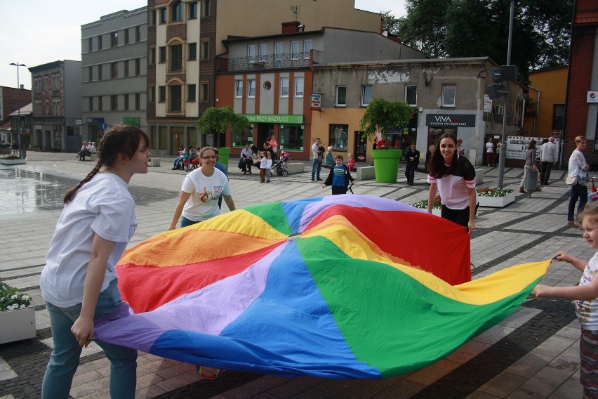 Festyn promujący ŚDM zorganizowano przed rybnicką bazyliką