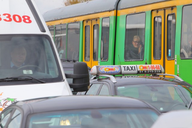 Tramwaje w kierunku ronda Starołęka przez ponad 20 minut nie kursowały.