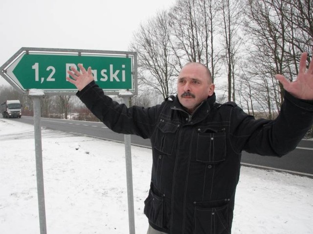 W ostatnich dwóch latach na drodze krajowej nr 27 zginęło osiem osób. Doszło do 28 wypadków i kilkudziesięciu kolizji. - Trzeba z tym skończyć - uważa wójt Adam Jaskulski.