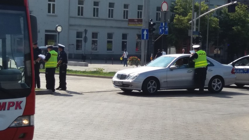 W alei NMP w Częstochowie samochód potrącił rowerzystę