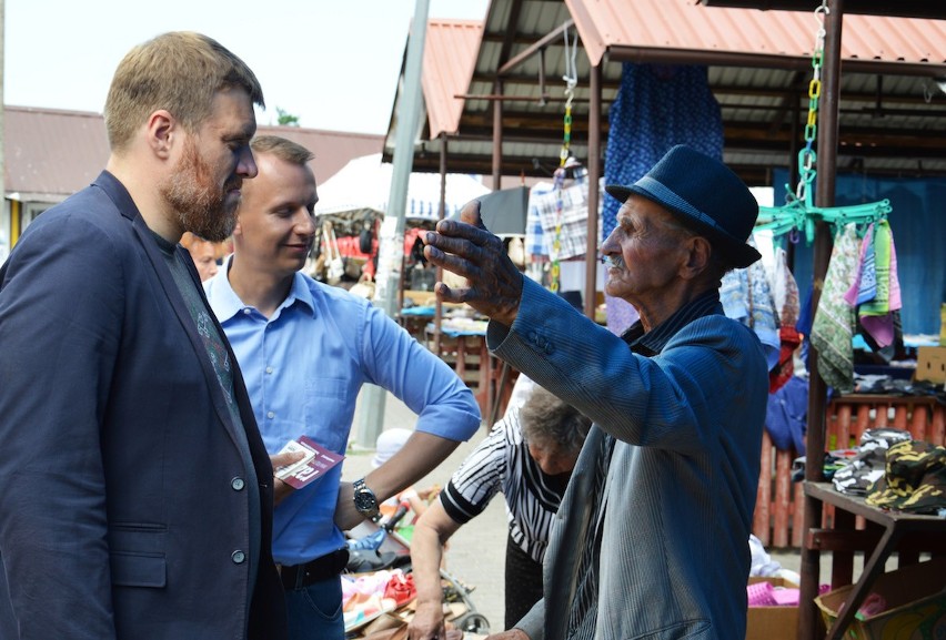 Adrian Zandberg z Partii Razem w Bielsku Podlaskim