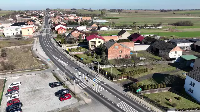 Zakończyły się prace modernizacyjne drogi krajowej nr 45 od Praszki do granicy województw opolskiego i łódzkiego.