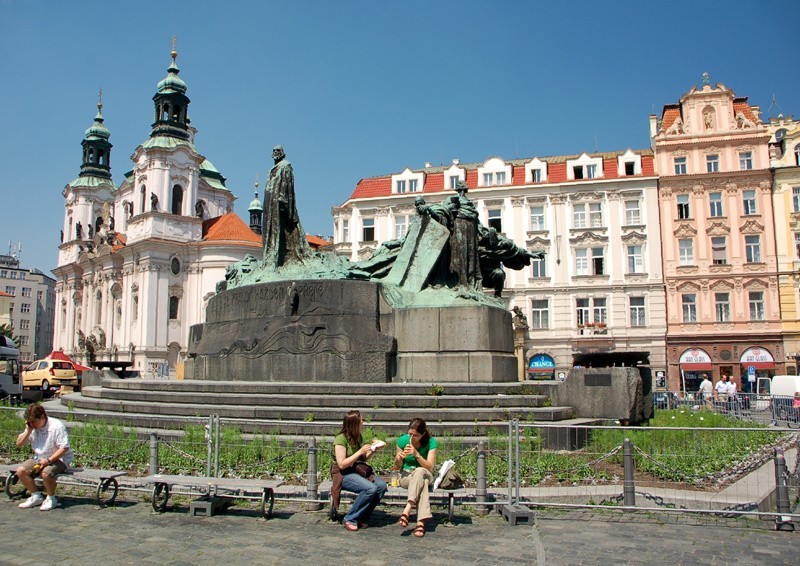 Czechy. Letni spacer po starówce w Pradze