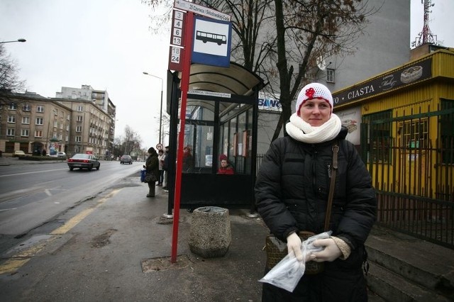 - Taka karta i wyświetlacze są w Warszawie i tam to dobrze działa, więc cieszę się, że tak będzie też u nas &#8211; mówi Marta Orłowska, którą spotkaliśmy na przystanku przy ulicy 25 Czerwca.