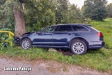 Uciekał przed policją 240 km/h, szalał na drodze, łamał przepisy. Jego samochód uderzył w drzewo. Okazało się, że uciekł z zakładu karnego