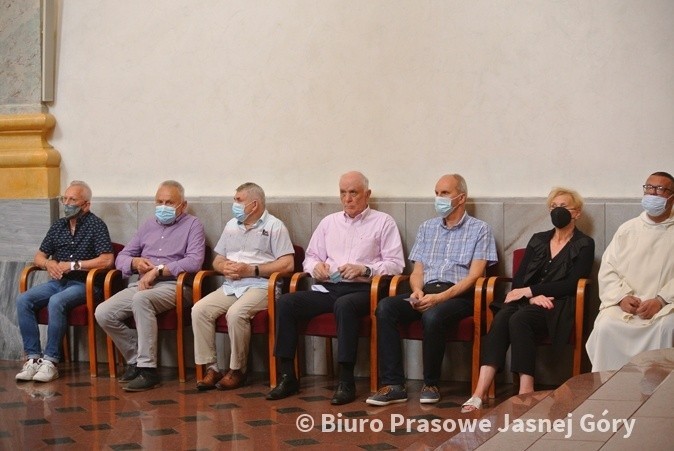 Matka Boska Częstochowska z rękawicami bokserskimi na Jasnej...