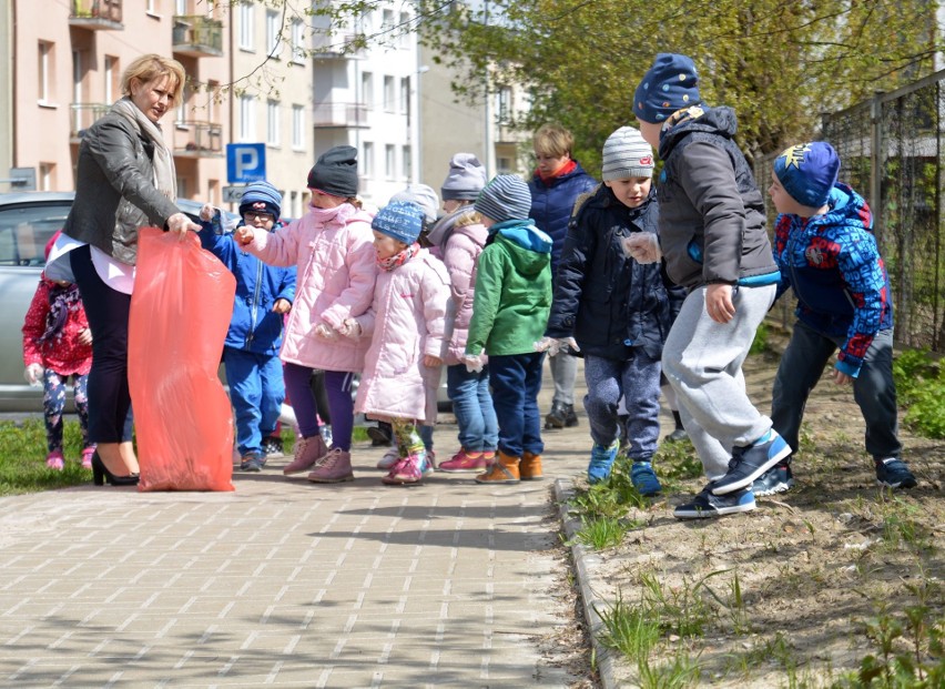Najmłodsi mieszkańcy sprzątają Lublin (ZDJĘCIA)