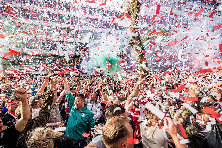 Szymański mistrzem Holandii. Feyenoord zdobył tytuł po...