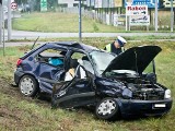 Wypadek na krajowej "dziesiątce" w Lisim Ogonie. Trzy osoby w szpitalu [zdjęcia]