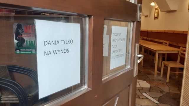 Epidemia koronawirusa i obostrzenia z nią związane bardzo mocno uderzyły w branże gastronomiczną