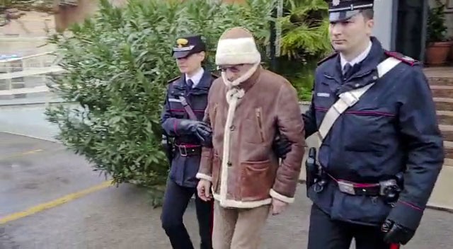 Włoscy karabinierzy odkryli zaszyfrowaną korespondencję szefa sycylijskiej mafii, aresztowanego w styczniu
