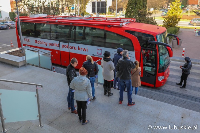 Tradycyjnie już z okazji Dnia Kobiet, pod hasłem: Dziś nie...