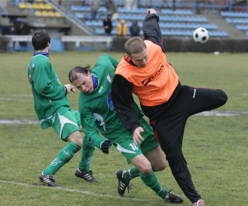 Znicz Pruszków - Pelikan Łowicz, sparing (1.03.2008 r.)