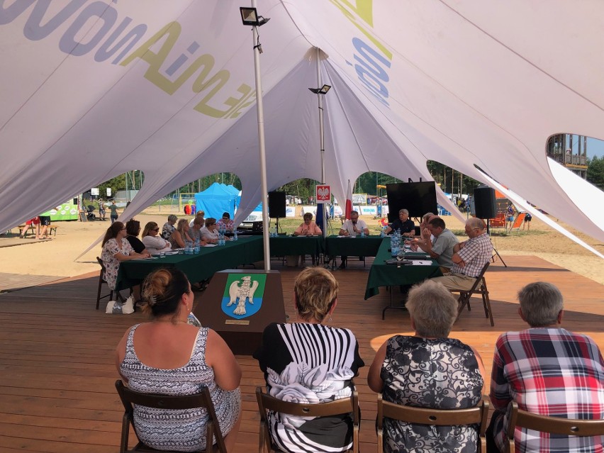 Sesja odbyła się na plaży Siem(i)anówka w Rudni podczas...