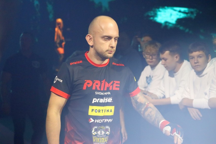 PRIME SHOW MMA 3. Michał Cichy z Buska - Zdroju wygrał walkę z Adrianem Ciosem na gali w Radomiu. Zobaczcie zdjęcia