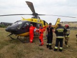 Bardzo groźny wypadek w Rogalicach na granicy powiatu brzeskiego i namysłowskiego. Dwie osoby ranne. Na miejscu śmigłowiec LPR