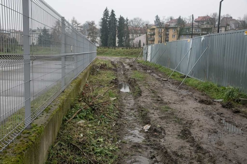 Hala stulecia Cracovii jeszcze nie została oddana, a już jest problem  