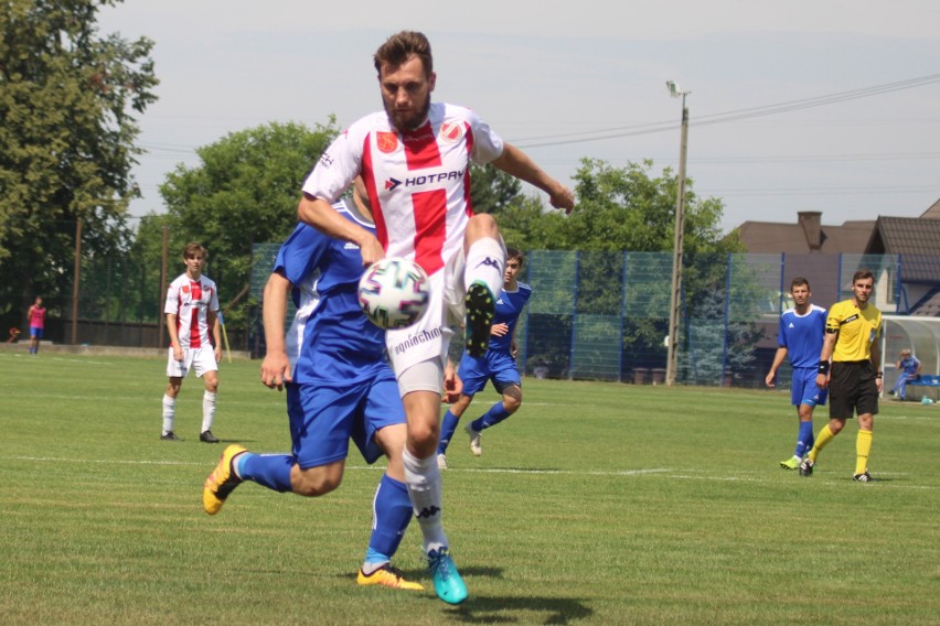 17. KAMIL KARCZ (BESKID ANDRYCHÓW) - 13 GOLI