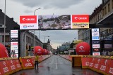 Opole szykuje się do ugoszczenia kolarzy ścigających się w Tour de Pologne! Od rana w centrum miasta trwają prace przygotowawcze 