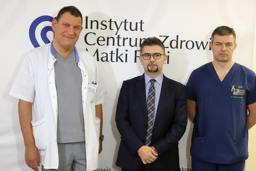Dr Michał Krekora (od lewej), prof. Maciej Banach (dyrektor...