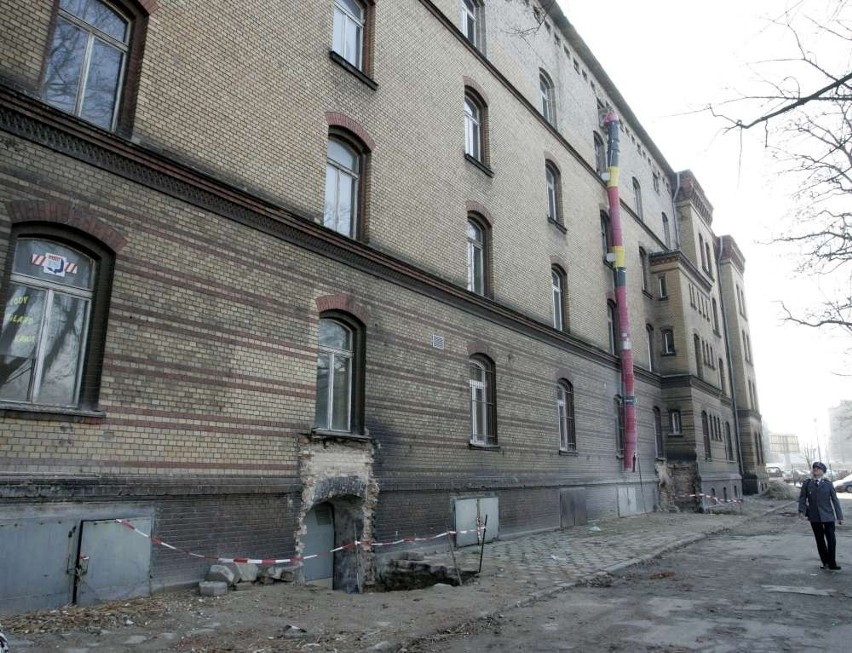 Komenda Miejska Policji w Poznaniu - podczas remontu budynku