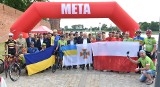 W Malborku była meta ultramaratonu kolarskiego. Polscy strażacy po raz drugi jechali dla strażaków z Ukrainy 