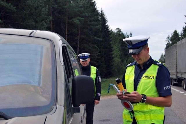 Ośmiu pijanych kierowców - to tylko weekendowy wynik suwalskich policjantów