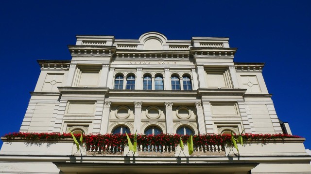 144. sezon Teatru Polskiego w Poznaniu zapowiada się bardzo obiecująco. Na publiczność czekają premiery interesujących spektakli, związanych choćby z historią Powstania Wielkopolskiego czy życiorysem Marii Konopnickiej.