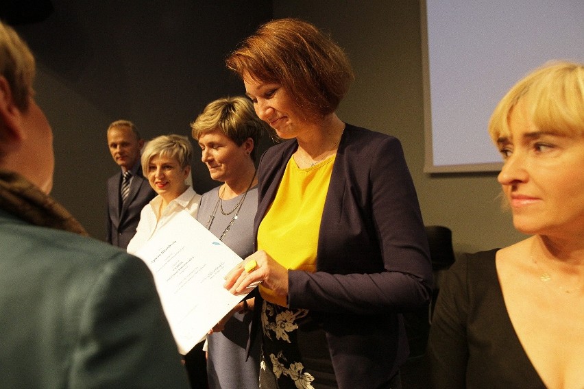 Nagrody dla nauczycieli z okazji Święta Edukacji Narodowej wręczane przez prezydent Łodzi Hannę Zdanowską.