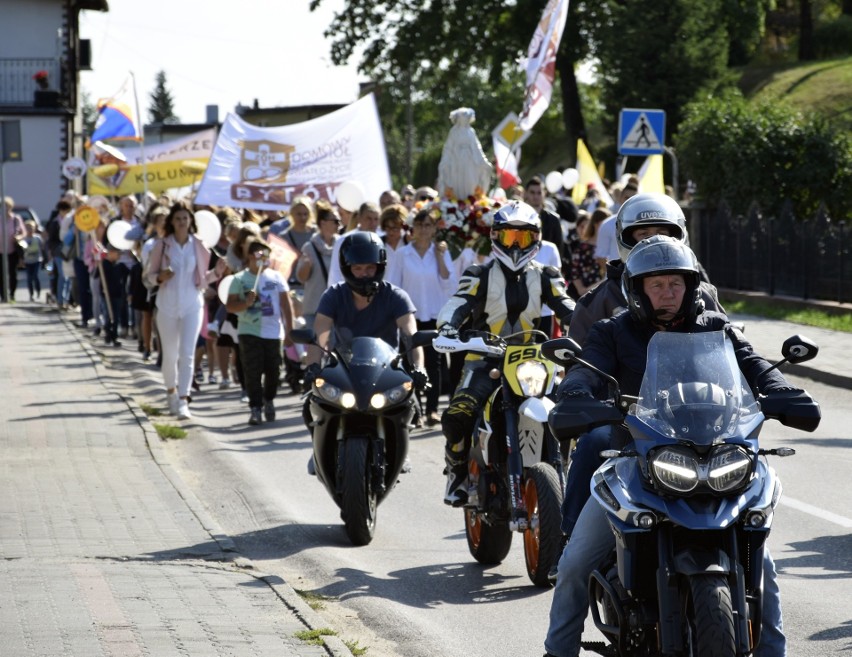 W Kołczygłowach odbył się „Marsz dla Życia i Rodziny”. Po...