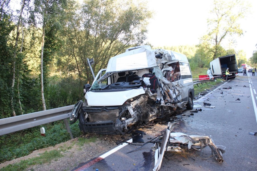 Proniewicze. Śmiertelny wypadek na DK 19. Dwóch kierowców nie żyje [NOWE FAKTY I ZDJĘCIA] 14 września 2019