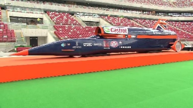 Bloodhound SSC - replikę pojazdu, którym można przekroczyć barierę dźwięku, można podziwiać w Warszawie