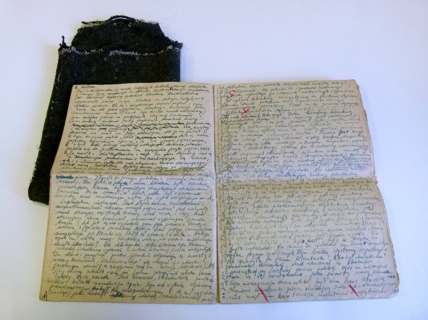 Notatki Romana Bratnego trafiły do muzeum w Łambinowicach