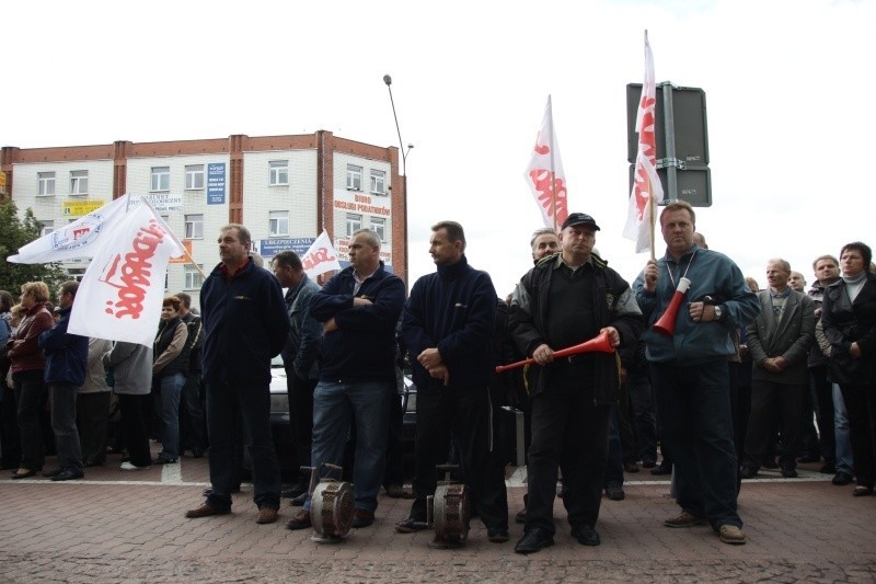 Protest pod Urzedem Marszałkowskim