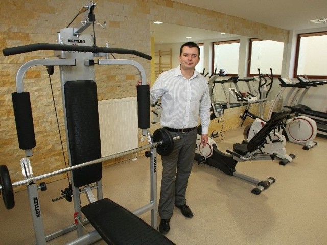 - Sala fitness wyposażona jest w profesjonalny sprzęt do ćwiczeń &#8211; zapewnia dyrektor nowego hotelu spa Tomasz Łabędzki.