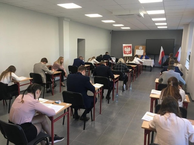 20 abiturientów  przystąpiło pierwszego dnia do matury z języka polskiego. Młodzież szła na egzamin z nadzieją, że tematy będą po ich myśli