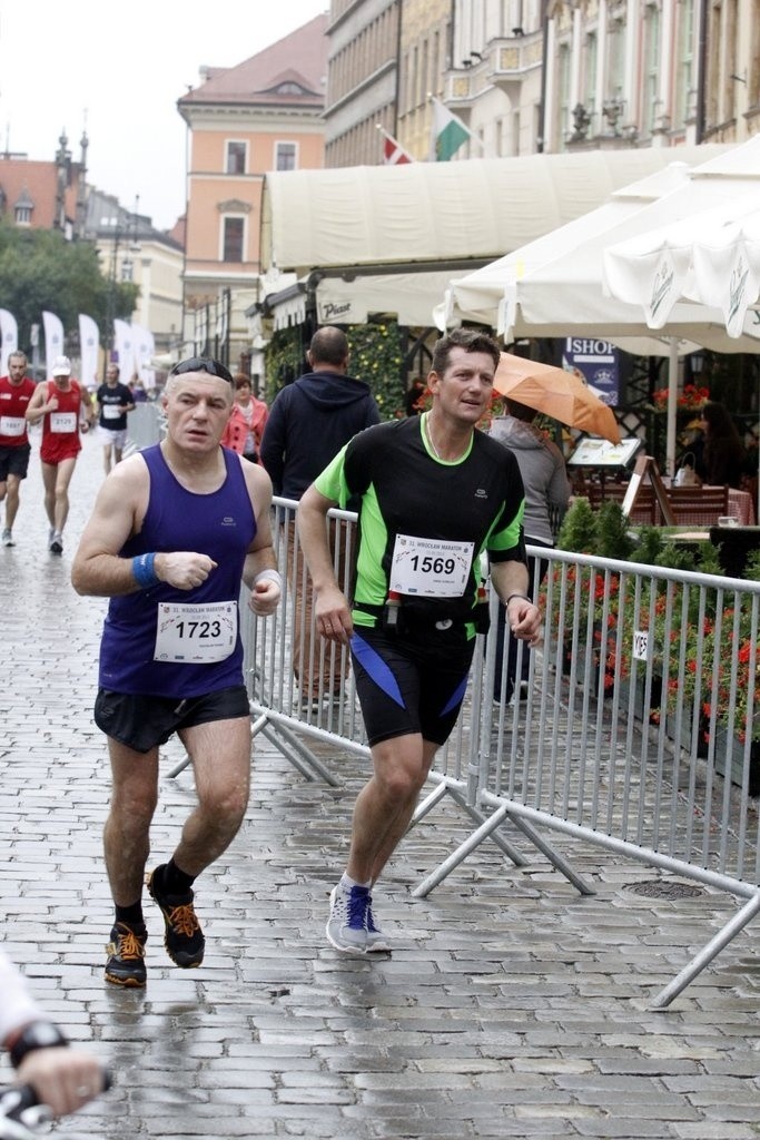 Maraton Wrocław - ZDJĘCIA - zawodnicy z numerami 1401 - 1600