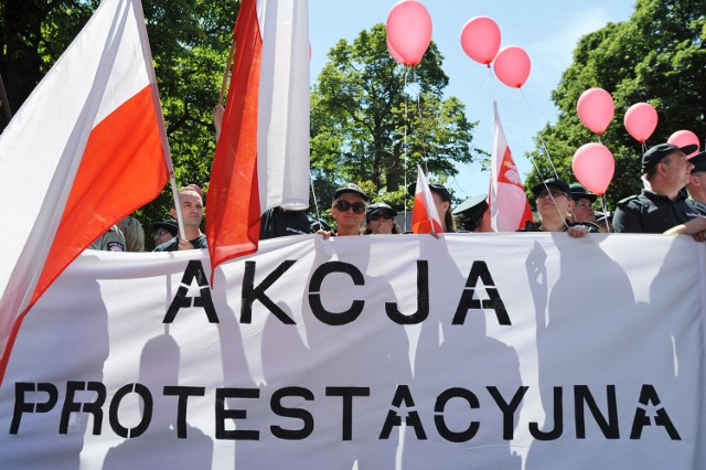 Akcja protestacyjna celników w Warszawie.