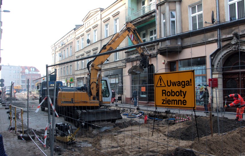 Zima zbliża się wielkimi krokami, a końca robót przy...