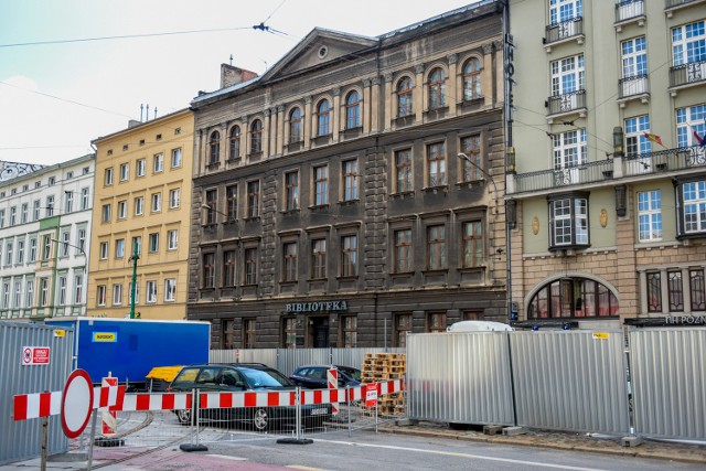 Biblioteka funkcjonowała w tym budynku do 2013 r.