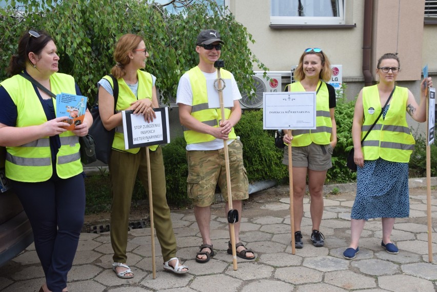 Zarabiają poniżej średniej krajowej, są przeciążeni...