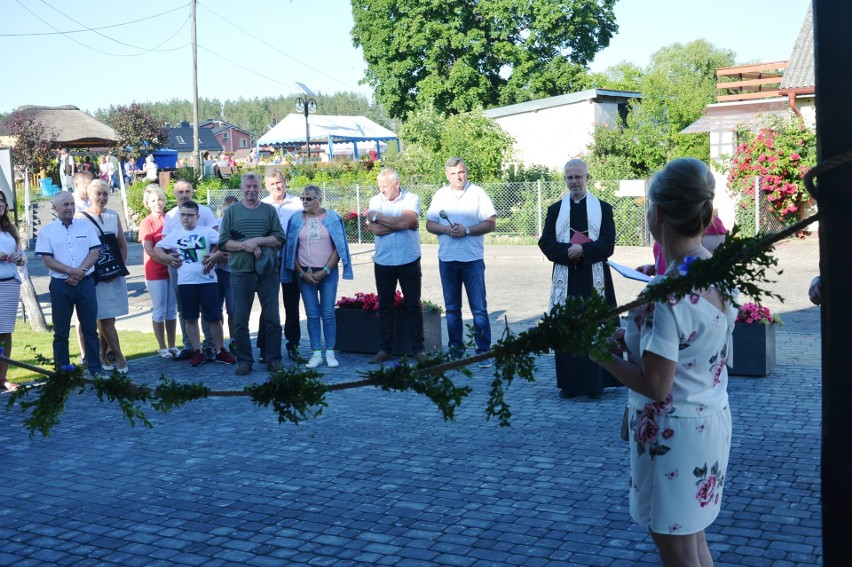 Powiat bytowski. Otwarcie Centrum Aktywności Społecznej w Rokitach (zdjęcia i wideo)