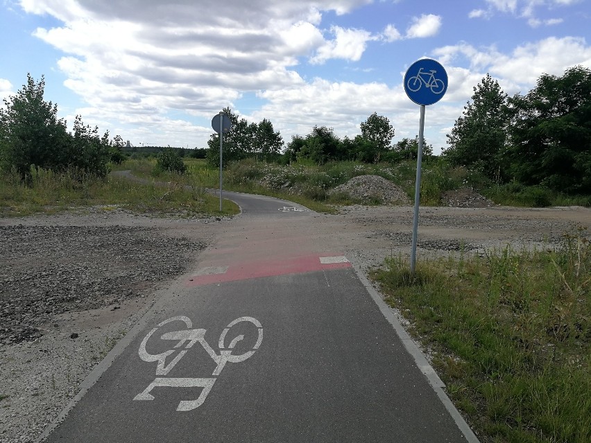 Nowiutka droga rowerowa na Barbarkę już rozkopana i zamknięta! Dlaczego?