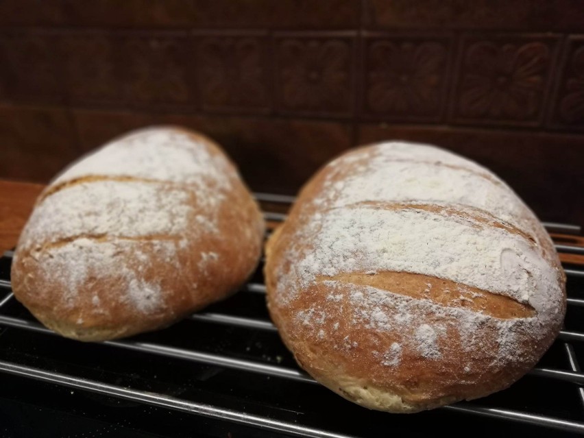 Chleb - oczywiście kromka powinna znaleźć się w koszyku...