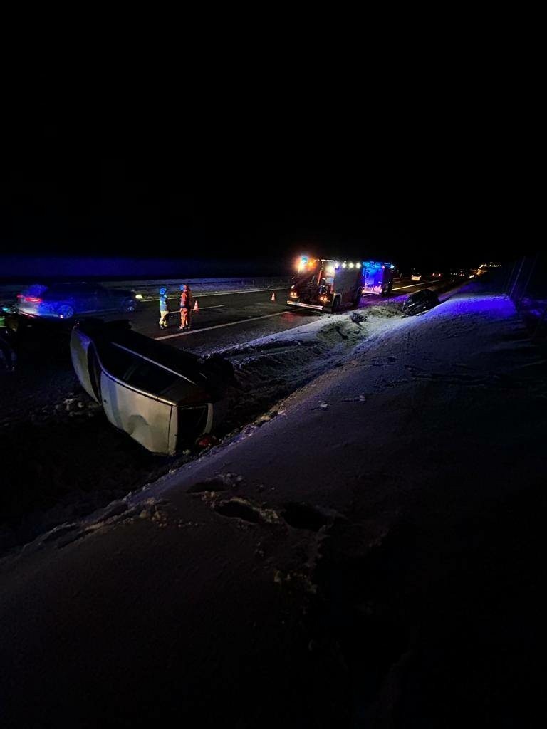 Wypadek na ekspresowej trasie S7 w miejscowości Folga Pierwsza. Ciężarna kobieta w szpitalu