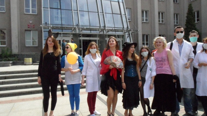 Juwenalia Zagłębiowskie 2015: Korowód studentów na ulicach...