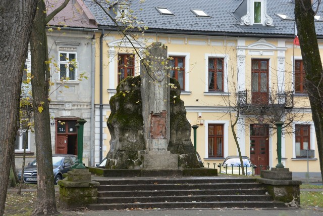 Pomnik Wdzięczności Armii Radzieckiej w Lesku przeszedł do historii.