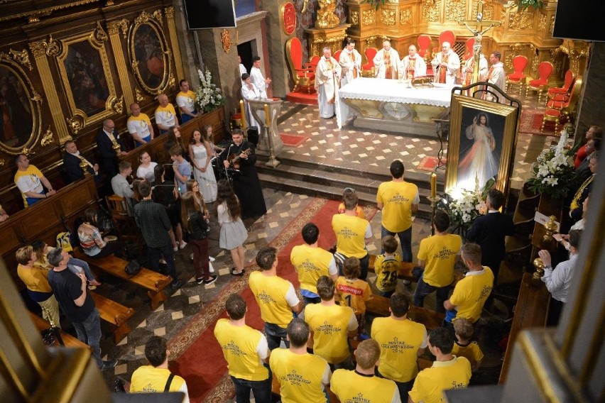 Ważne słowa i wielkie brawa na mszy świętej Vive Tauronu Kielce  