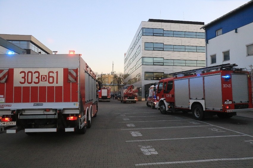 Alarm bombowy w IPN we Wrocławiu. Ewakuowano 150 osób